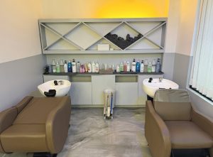 군자역 여자 미용실 염색 잘...